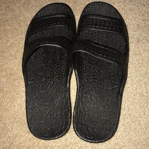 All black jandles
